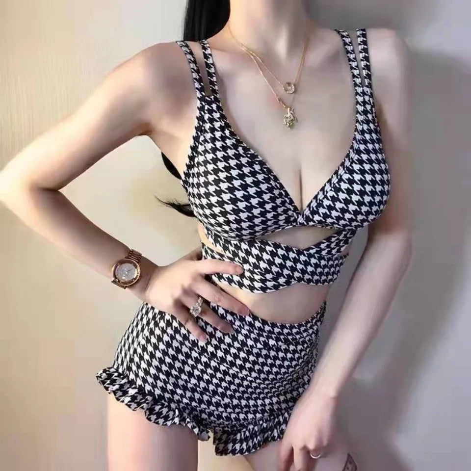 Plaid Swimwear Ladies Korea 2023 New Star Same Swim Bikini Hollow Out Cross Straps Sexy Bikini Swimsuit Women Sexy Bikinis Suit Survival Dog