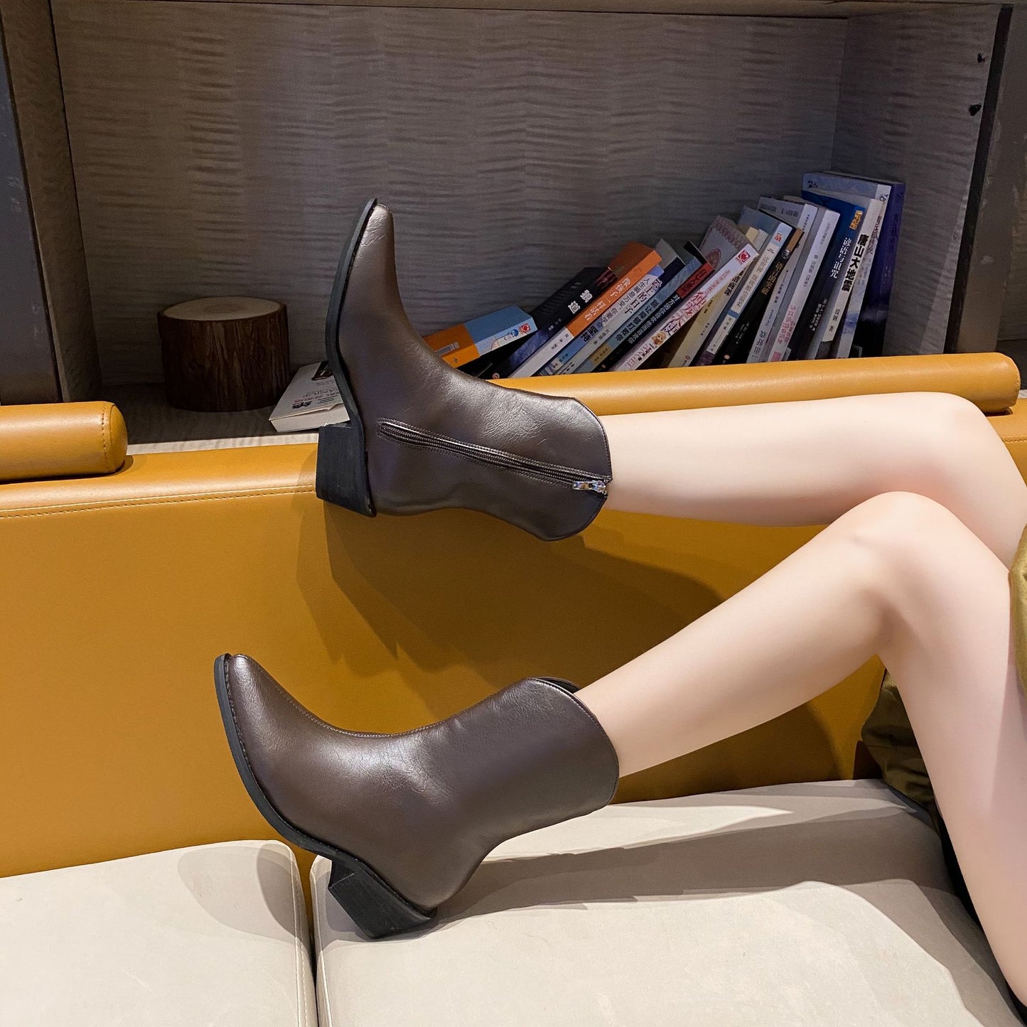 Spring And Autumn Models Pointed Toe Mid-tube Thick Heel Martin Boots